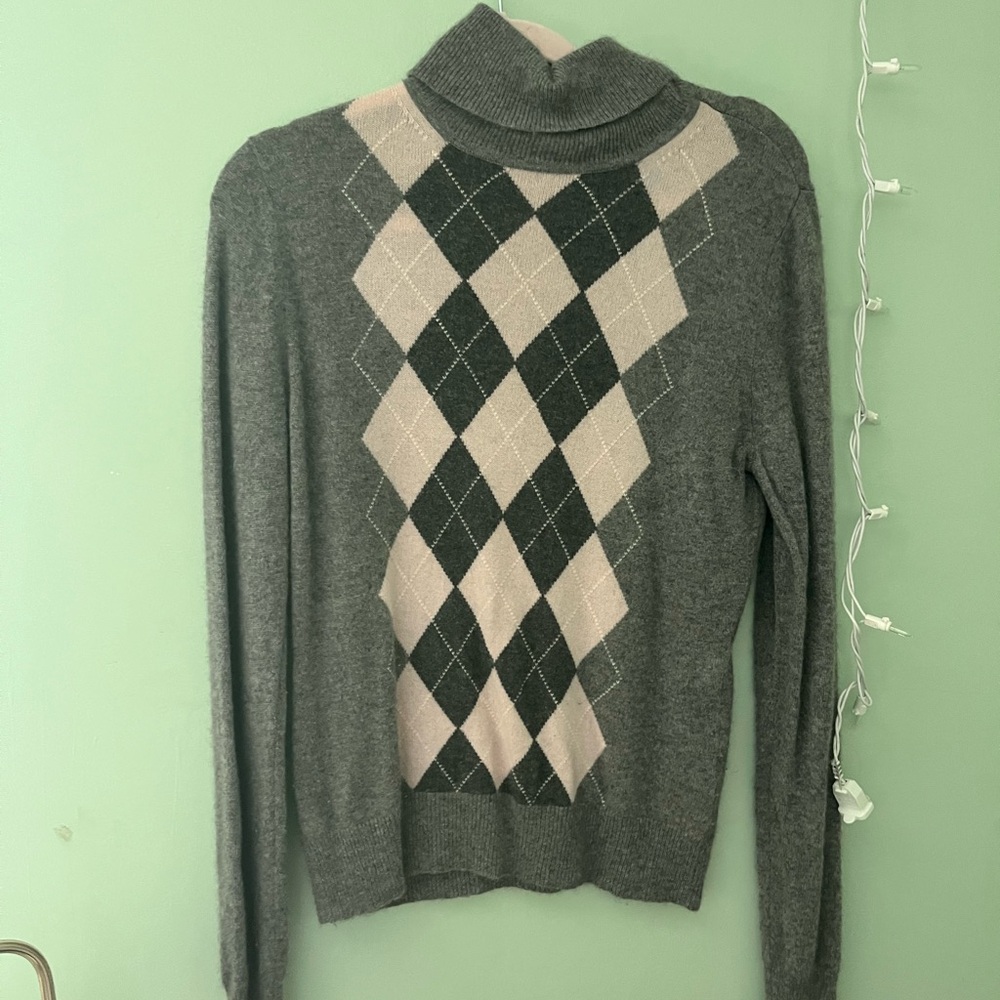 Cashmere sweater